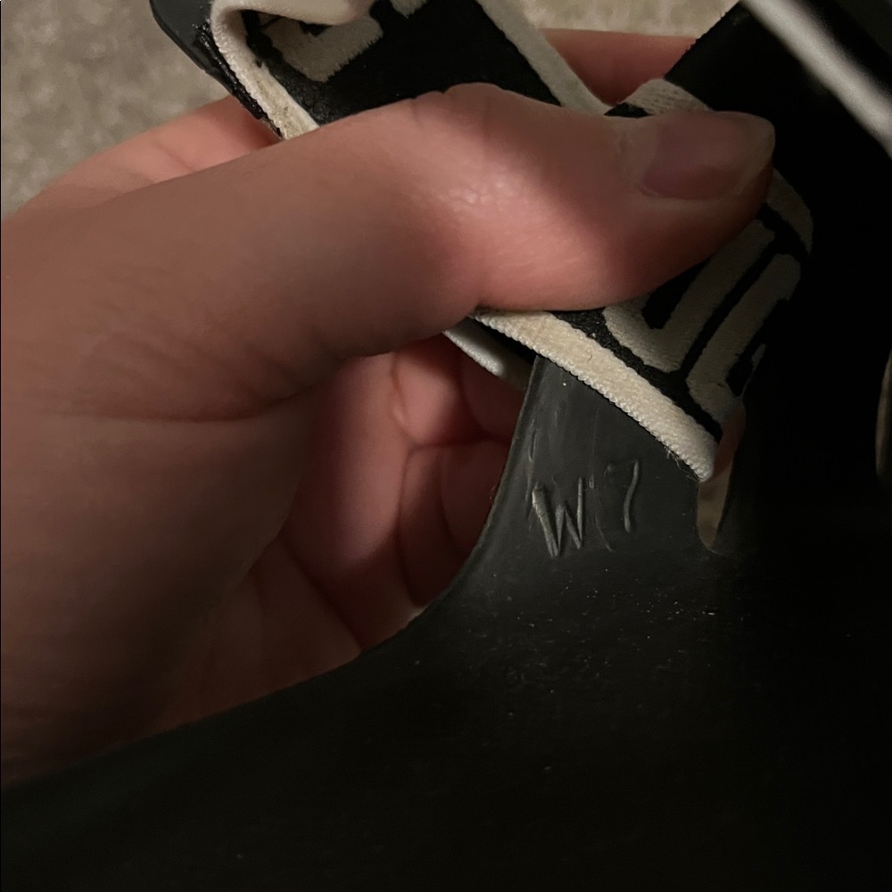 Ugg Slides - image 5